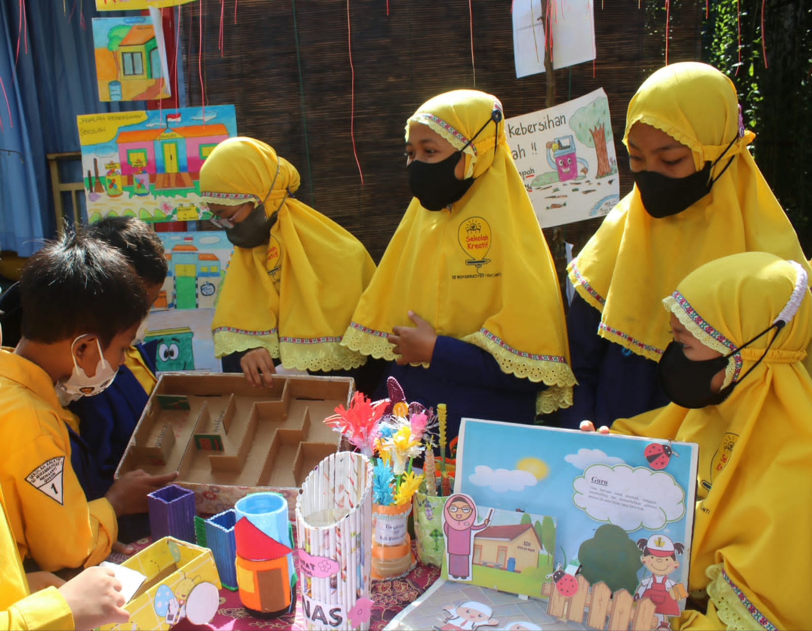 Sekolah Kreatif Menganti Gelar Pameran Kreativitas Siswa Pwmu Co