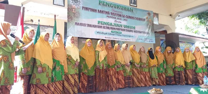 Pengukuhan PRA Wujudkan Tujuh Karakter Perempuan Berkemajuan PWMU CO