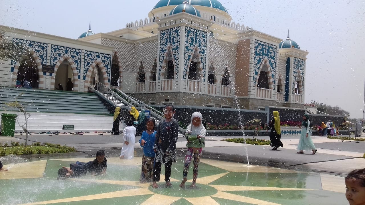 Di Masjid Ini Ada Tempat Khusus Shalat Jamak Bagi Musafir Pwmu