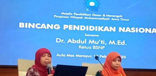 Merdeka belajar direspon Muhammadiyah Jatim melalui acara Bincang Pendidikan Nasional. Merdeka belajar digagas Nadiem Anwar Makarim.