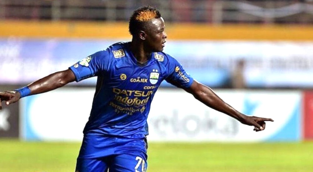 Klausul aneh kepindahan Ezechiel N’Douassel dari Persib ke Bhayangkara FC. Dia tak boleh memperkuat tim barunya saat melawan Persib.
