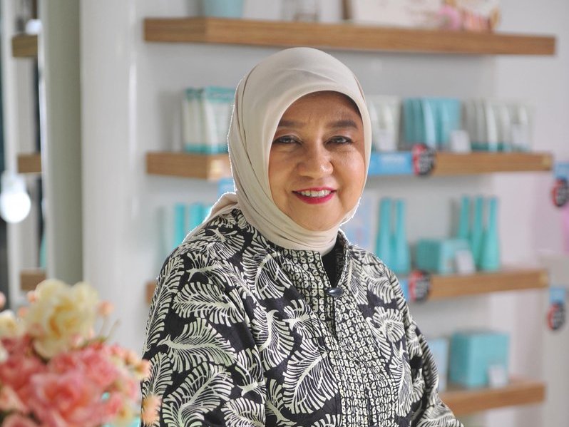 Kisah sukses bos kosmetik Wardah, Nurhayati Subakat.