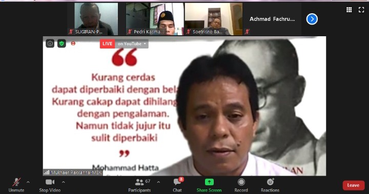 Resesi ekonomi, Menkeu angkat tangan. Sekretaris MEK PP Muhammadiyah Mukhaer Pakkana mengungkapkannya pada Webinar Ekonomi Muhammadiyah, Senin (28/9/20).