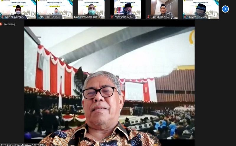 Prof Zainuddin Maliki MSi menyampaikan Muhammadiyah berpengalaman mengelola pendidikan sebelum Indonesia merdeka dalam rapat kerja virtual Forum Silaturrahim dan Komunikasi (Foskam) SD/MI Kabupaten Gresik, Selasa (16/3/21).