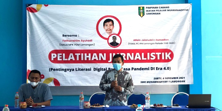 Kader IPM harus bisa menulis berita kegiatan. Hal ini diungkapkan oleh Ketua Majelis Pendidikan Kader (MPK) Pimpinan Daerah Muhammadiyah (PDM) Lamongan Fathurrahim Syuhadi.