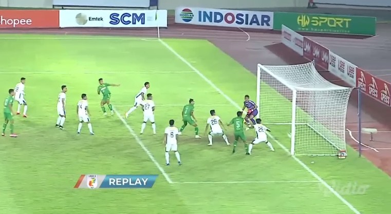 Unggul lewat gol penyerangnya Vengko Armedya, HWFC memimpin skor lebih dulu sebelum disamakan pemain PSIM Yogyakarta Yudha Alkanza.