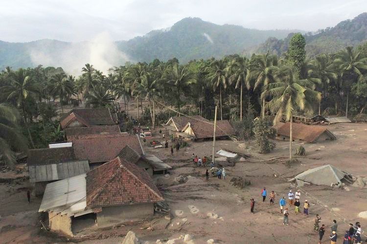 Bencana lahar Gunung Semeru