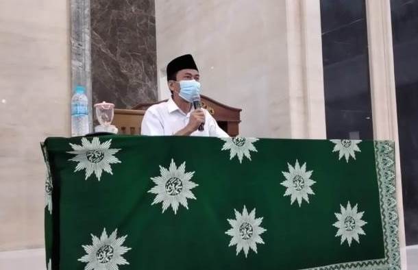 Kajian Ahad Pagi dimulai kembali Pimpinan Daerah Muhammadiyah (PDM) Sidoarjo di pekan ke-3. Menghadirkan Dr Busyro Muqoddas, Ahad (16/1/22).