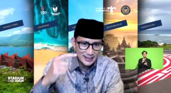 Sandiaga Uno paparkan orientasi pengusaha dan ajak wisata halal saat menjadi pembicara pada Pengajian Umum PP Muhammadiyah