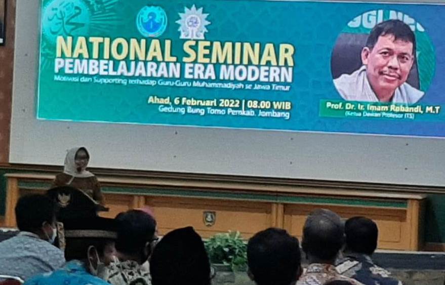 Grand opening TrensTekno, Pesantren Teknologi SMK Muhammadiyah 1 Ngoro Jombang oleh Bupati Jombang Hj Mundjiah Wahab, Ahad (6/2/22). 