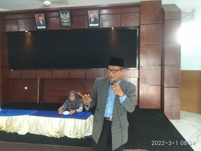 Empat amalan memperingati Isra Mikraj disampaikan Ketua Korps Mubaligh Muhammadiyah (KMM) Surabaya Dr Imam Syaukani MA dalam Tausiyah Isra Mikraj di SMK Muhlibat (Muhammadiyah 5 Babat) di aula kampus 2,  Selasa (1/3/22).