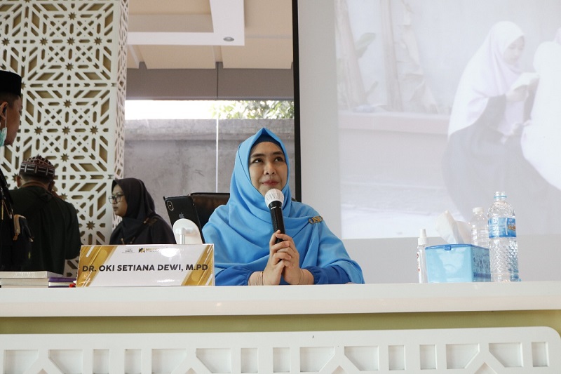 Parenting Nabi Ibrahim Sukses Didik Nabi Ismail, liputan Ain Nurwindasarikontributor PWMU.CO SMP Muhammadiyah 12 GKB Gresik