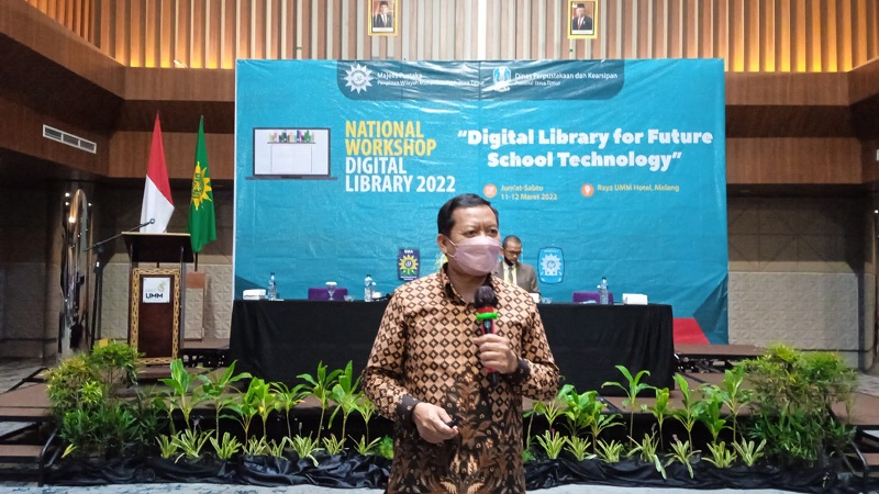 ni Keuntungan Digital Library, liputan Agus Widiyanto kontributor PWMU.CO Sidoarjo