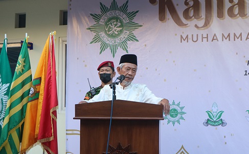Gagahnya Cabang Muhammadiyah bisa dilihat dari saku ketuanya. Liputan Darul Setiawan, kontributor PWMU.CO Sidoarjo.
