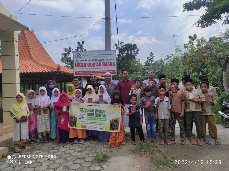 Lazismu KL Magetan Lakukan Gerakan Wakaf 1 000 Al Quran, Liputan Supriadi kontributor PWMU.CO