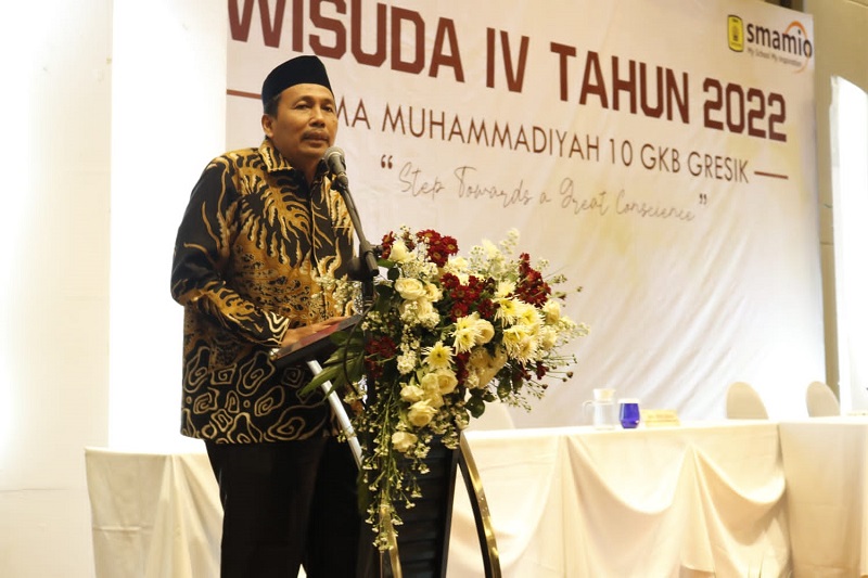 Sepuluh Pesan Ketua LDK PP Muhammadiyah Kepada Wisudawan Smamio, liputan Ichwan Arif kontributor PWMU.CO