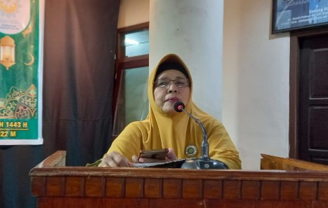 Aisyiyah Harus Edukasi dan Jadi Pemandu Moral Generasi Milenial, liputan kontributor PWMU.CO Kabupaten Situbondo Pandu Anom Nayaka.