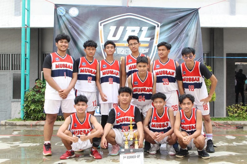 Tim Basket Smamita Raih Juara di Ajang Basketball League, liputan Wahyu Murti kontributor PWMU.CO