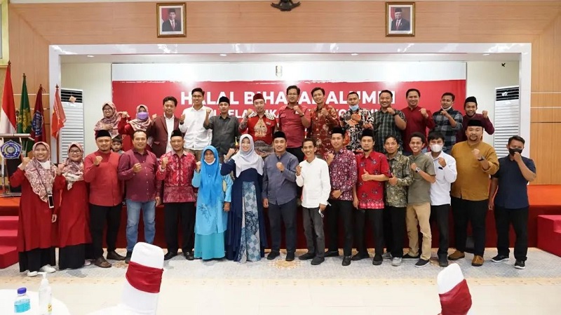 Pelantikan Koorkom IMM UM Surabaya, Ini Pesan Rektor, liputan Adimas Setiawan kontributor PWMU.CO