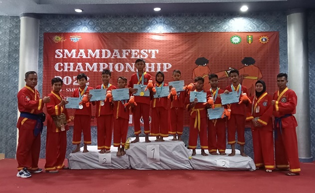 SD Muwri borong medali dari berbagai kelas kejuaraan di Smamdafest Championship 2020. Liputan Ica Nanda Pratama, kontributor PWMU.CO Gresik.