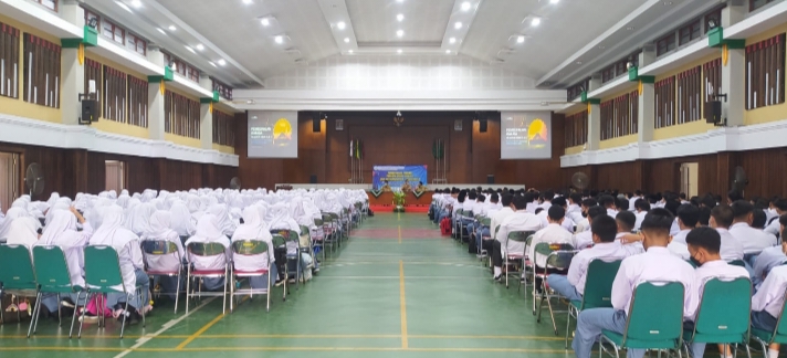 Suasana Pembekalan Ismuba kepada 421 siswa baru SMA Muhi Yogyakarta (Yusron Ardi Darmawan/PWMU.CO)