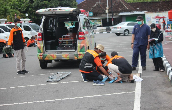 Tingkatkan Kesiapsiagaan Jelang Muktamar ke-48, PDM Bantul Gelar Lomba Ambulans, liputan kontributor PWMU.CO Yogyakarta Affan Safani Adham.