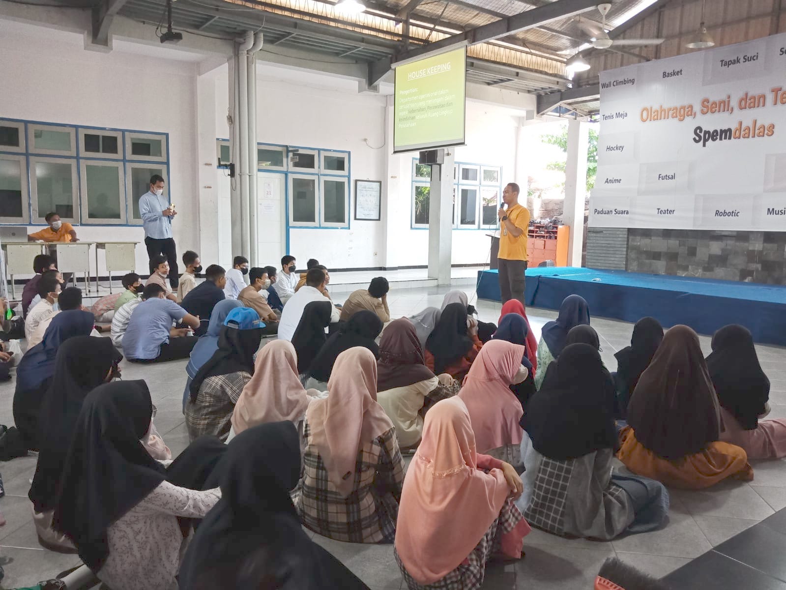 Siswa Spemdalas Mengikuti House Keeping Training Pwmu Co Portal