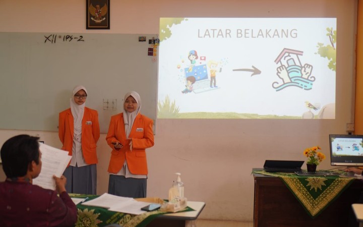 Final Project Smamita Cetak Siswa Berbudaya Ilmiah, liputan kontributor PWMU.CO Kabupaten Sidoarjo Wahyu Murti.