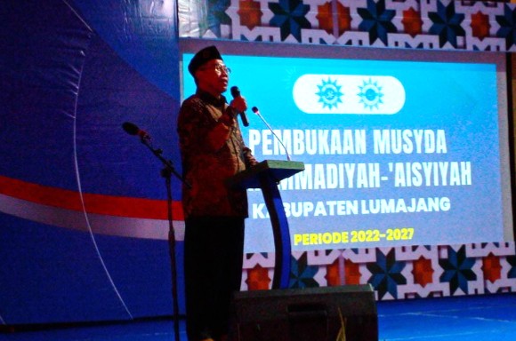 Berjuang di Muhammadiyah itu Tidak Gampang dan Banyak Tantangan, liputan kontributor PWMU.CO Kabupaten Lumajang Chindy Vionariska.