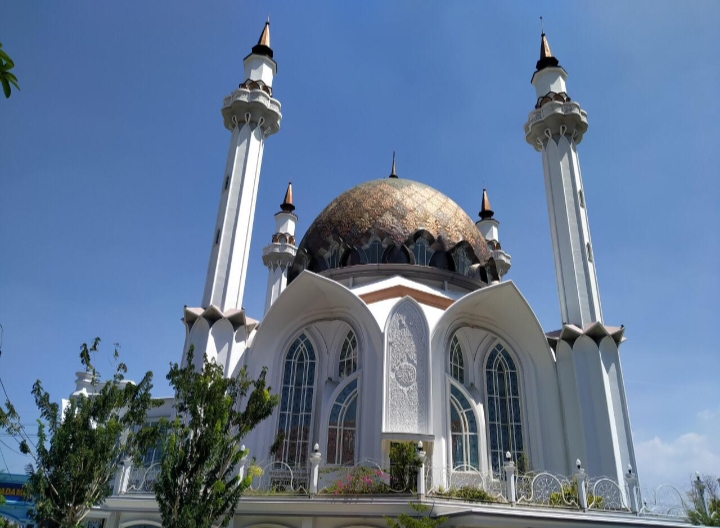 Masjid Ki Bagus Hadikusumo Umla Siap Sambut Peserta dan Penggembira Musyda Ke-12 Muhammadiyah Lamongan (Alfain/PWMU.CO)