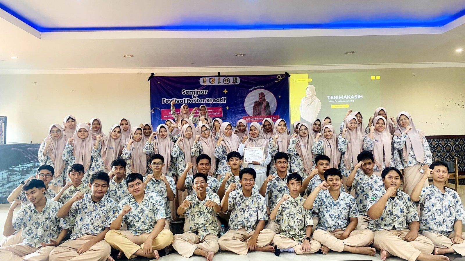 Festival Poster Kreatif Siswa Kembar Smamga Surabaya Sabet Juara (3)