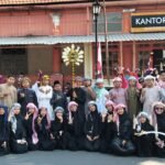 Dari ‘Ronda Malam’ Hingga Arabic, Deretan Kreativitas Fun Walk Parade Spemutu Gresik