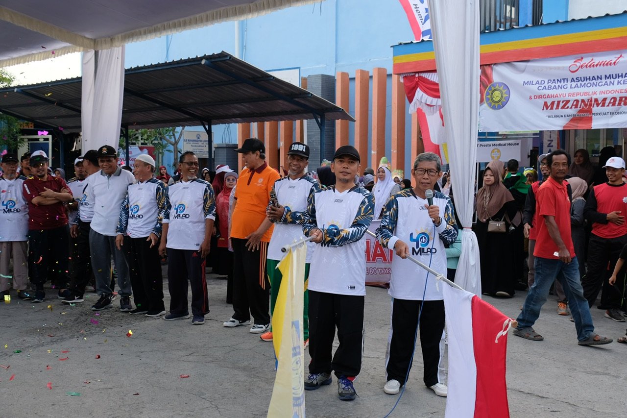 Jalan Sehat Akbar Meriahkan Milad 40 Tahun Al Mizan dan HUT ke-80 RI