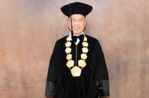 Dikukuhkan Jadi Guru Besar UM Surabaya, Ini Profil Lengkap Prof. Sukadiono