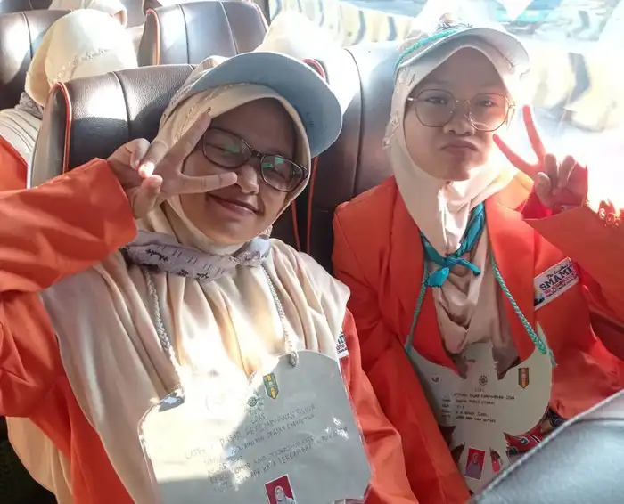 LDKS Smamita Hari Kedua: Siswa Antusias Berangkat ke Pacet