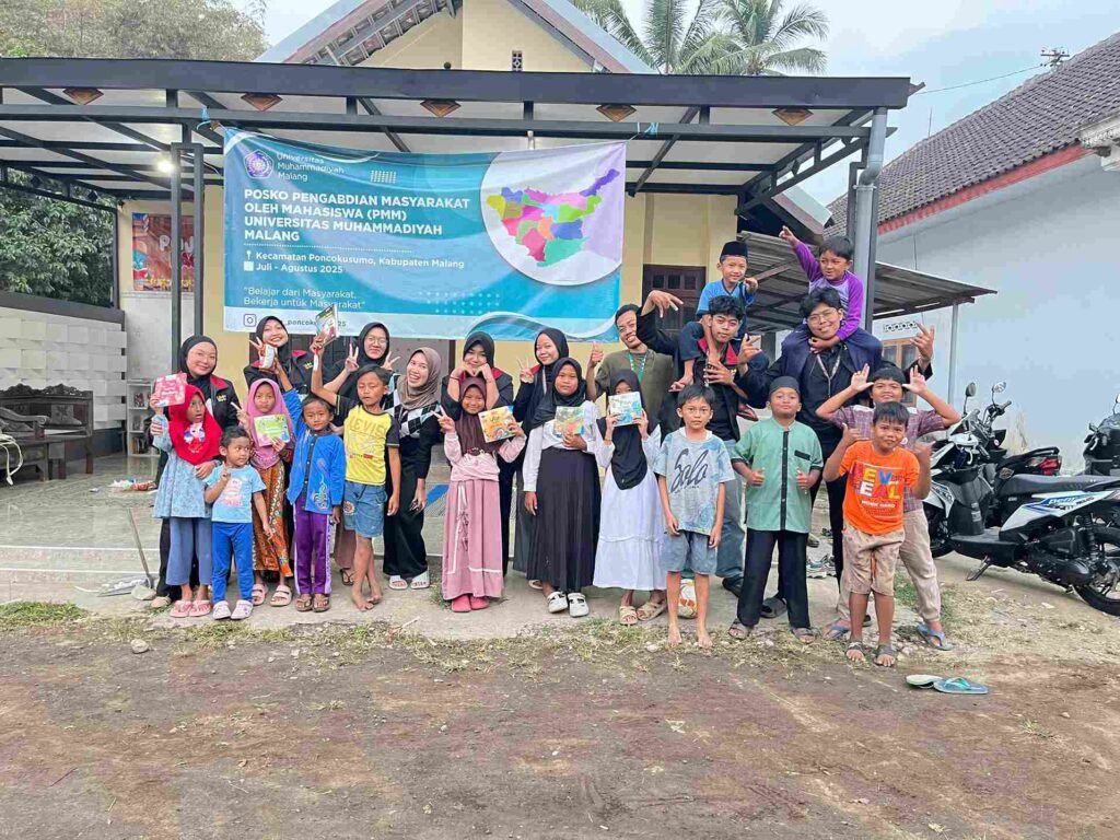 Mahasiswa PMM UMM Khusus Perkuat Literasi dan Data Wakaf di 15 Desa Poncokusumo