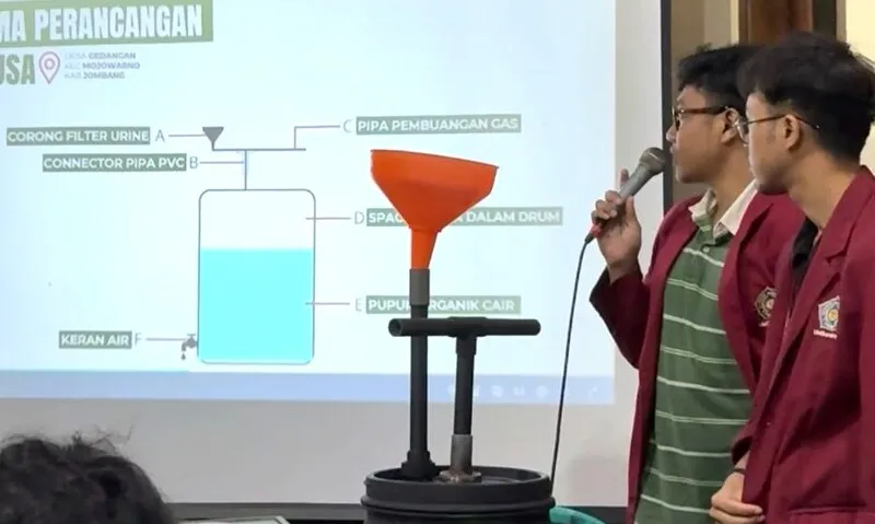 KKN UM Surabaya Sulap Urine Ternak Jadi Pupuk Cair Organik