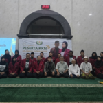 Mahasiswa KKN Kelompok 33 UMSurabaya Hadirkan Solusi Digital dan Sosial di PCR Gayungan