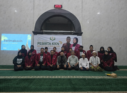 Mahasiswa KKN Kelompok 33 UMSurabaya Hadirkan Solusi Digital dan Sosial di PCR Gayungan