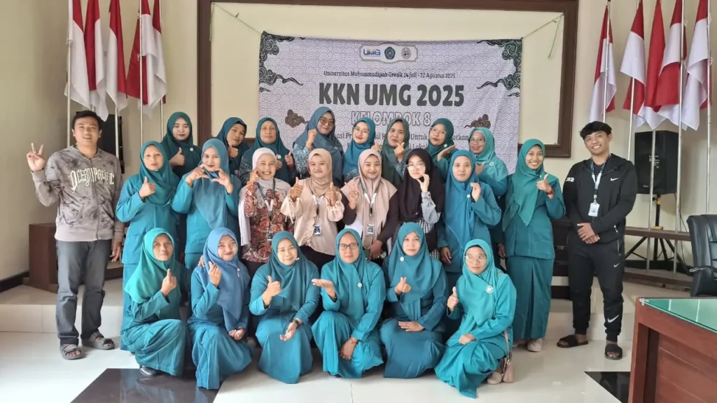 KKN Kelompok 8 UMG 2025 Gandeng PKK Desa Ganggang untuk Kembangkan Inovasi Tajin Pandan