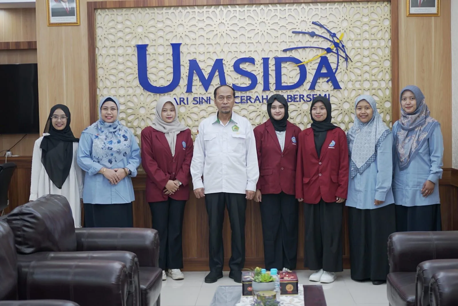 Umsida Lepas 3 Mahasiswa dalam Program Student Mobility ke Kazakhstan