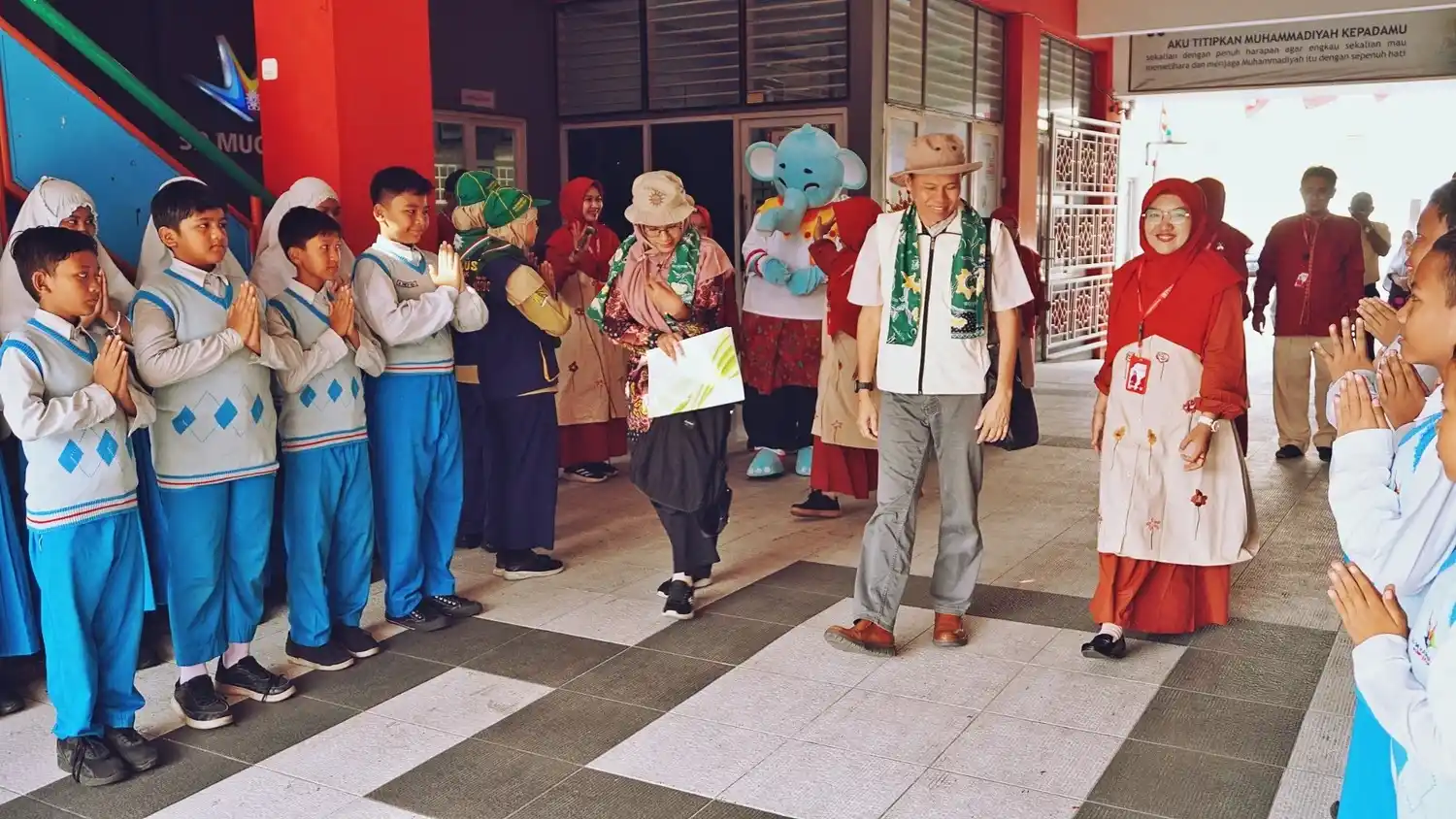 SD Mugres Suguhkan Semangat Inklusif dan Kreativitas pada Visitasi LLSMMS 2025