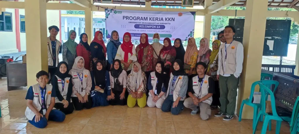 Mengintip Workshop Pembuatan Lilin Aromaterapi dari Minyak Jelantah oleh Mahasiswa KKN UM Surabaya