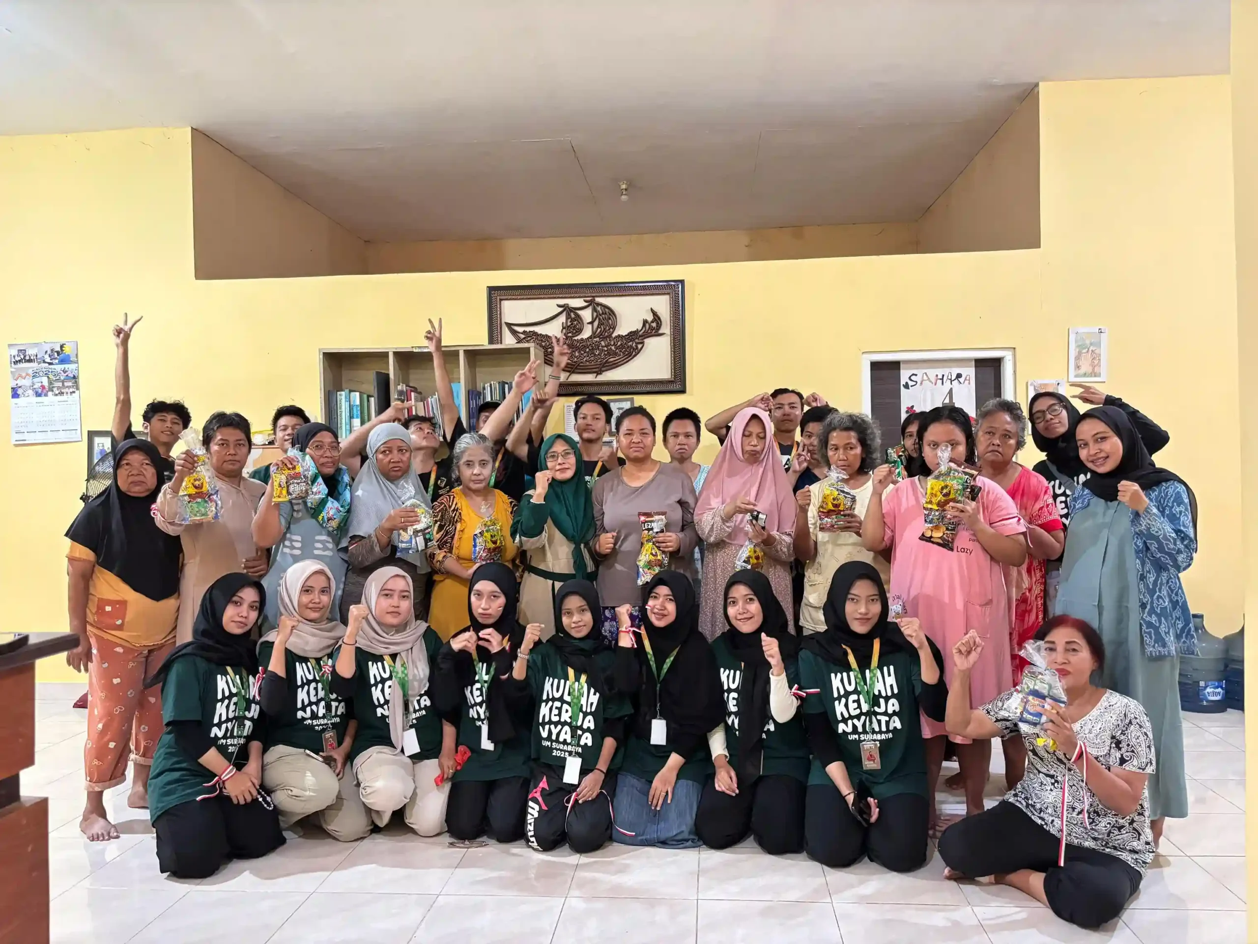 Mahasiswa KKN UM Surabaya Gelar Lomba Kemerdekaan bersama ODGJ