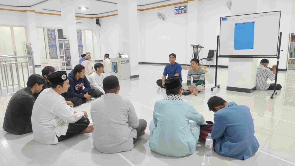 Hangatnya Subuh Penuh Inspirasi: Pemuda Muhammadiyah Gubeng Tebar Semangat Fastabiqul Khoirot
