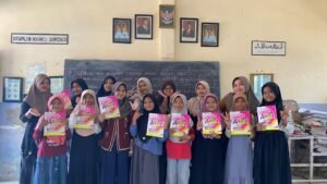 KKN UMG Kelompok 23 Bantu Siswa Wotansari Siap Hadapi AKM lewat Bimbel Seru