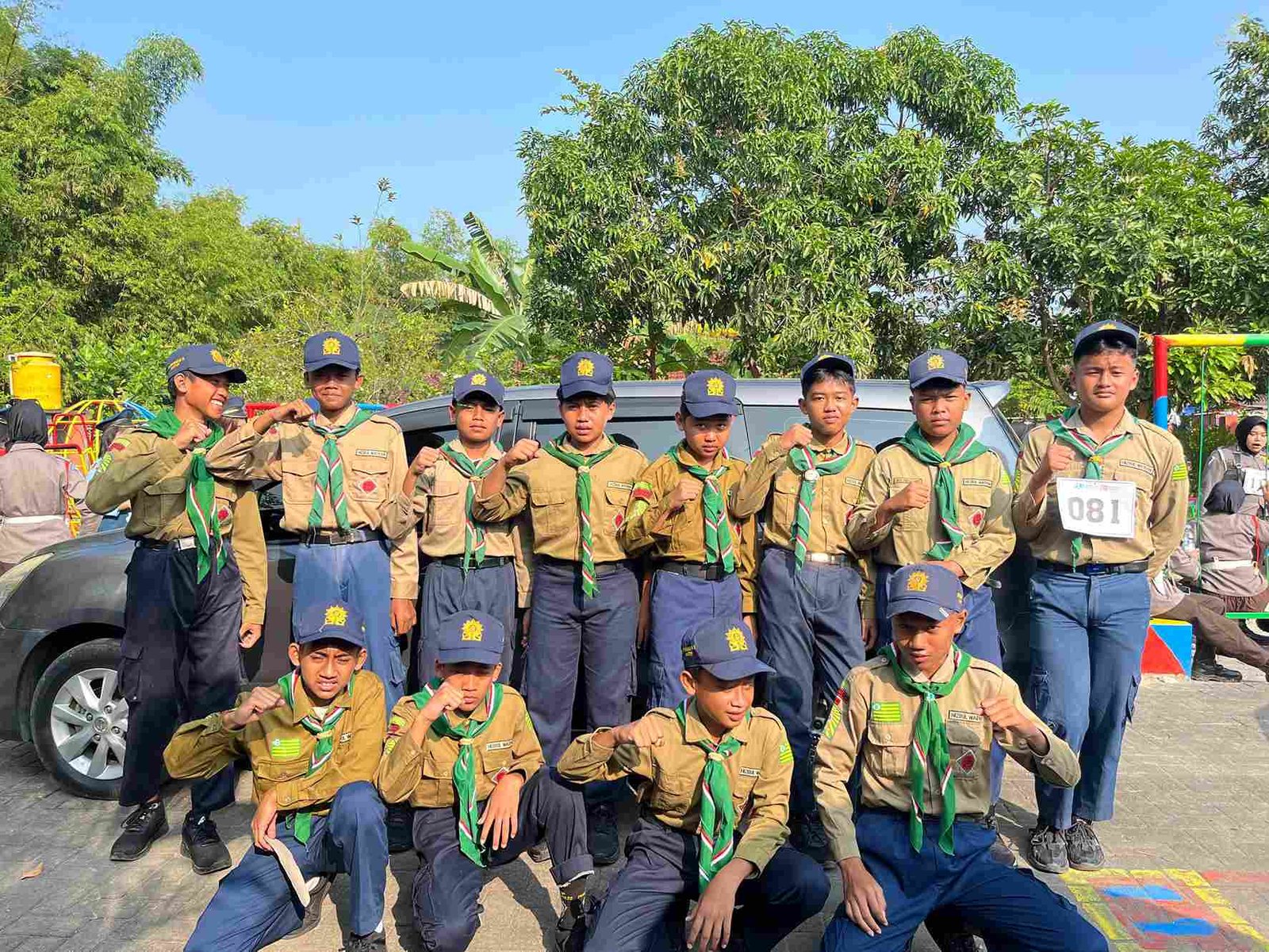 Hut ke-80 RI, SMP Muhammadiyah 22 Mantup Makin Mantap dengan Tim Gerak Jalan Putra
