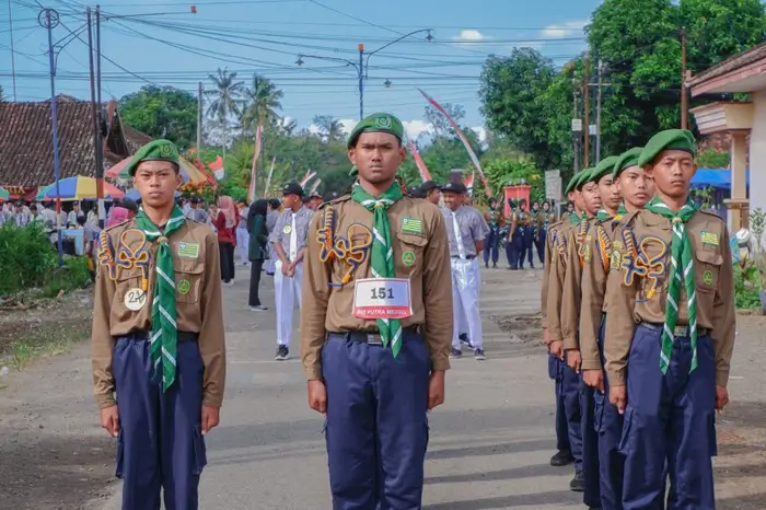 SMK Models Borong Tiga Gelar Juara dalam Lomba Gerak Jalan Siliragung 2025