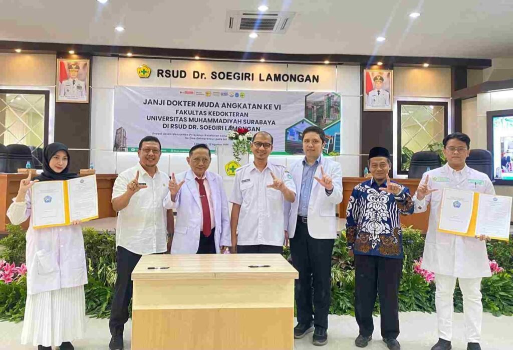 Janji Dokter Muda Angkatan VI FK UM Surabaya 2025 Digelar di RSUD Dr Soegiri Lamongan