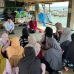 Dosen UM Surabaya Kembangkan Penguatan Tiga Pilar untuk Nelayan Paciran Berdaya